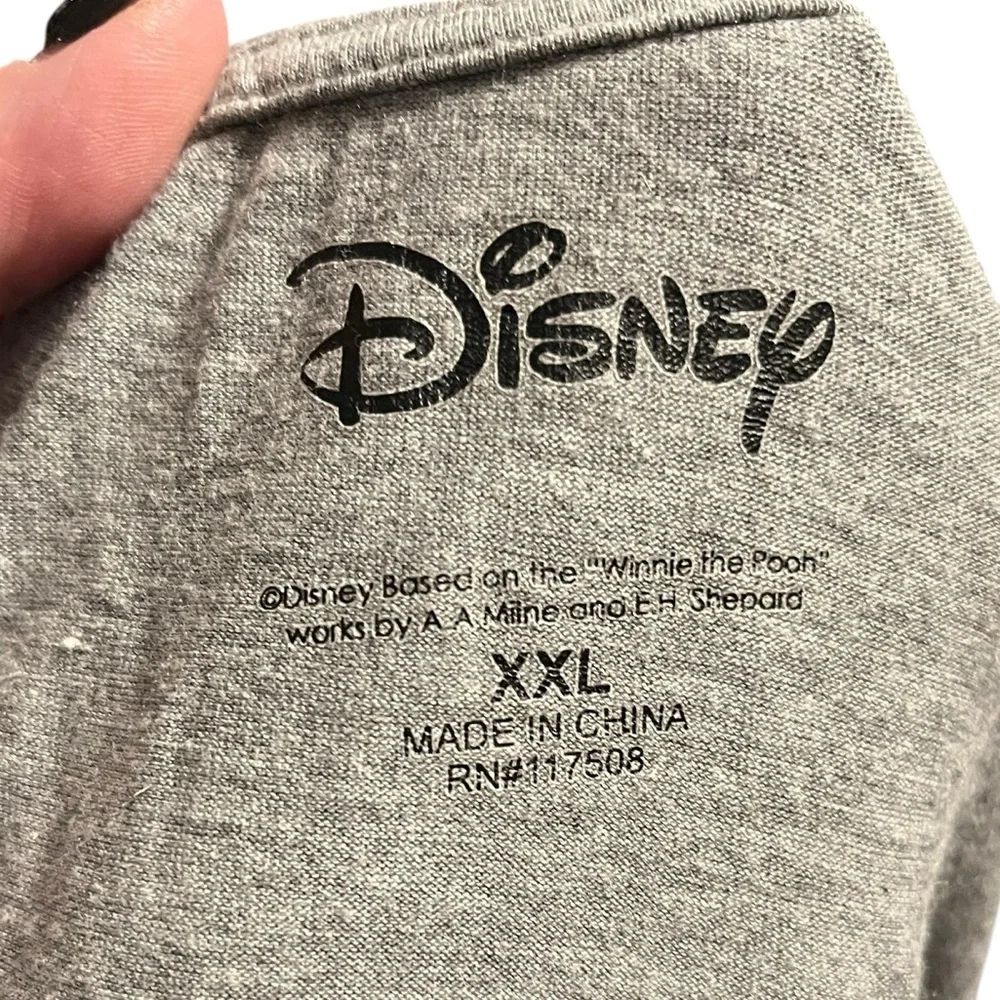Disney Gray Cropped T-Shirt with Pooh Bear Design - Picture 7 of 8